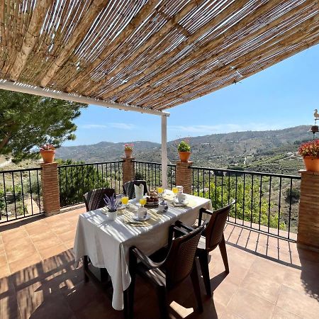 Villa En Frigiliana Con Piscina Y Jacuzzi ภายนอก รูปภาพ