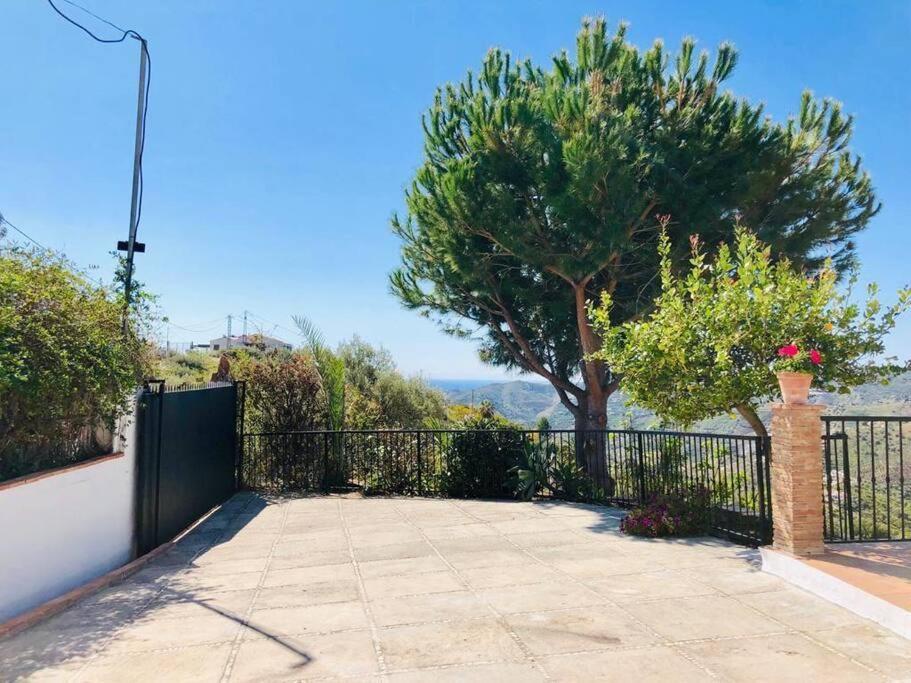 Villa En Frigiliana Con Piscina Y Jacuzzi ภายนอก รูปภาพ