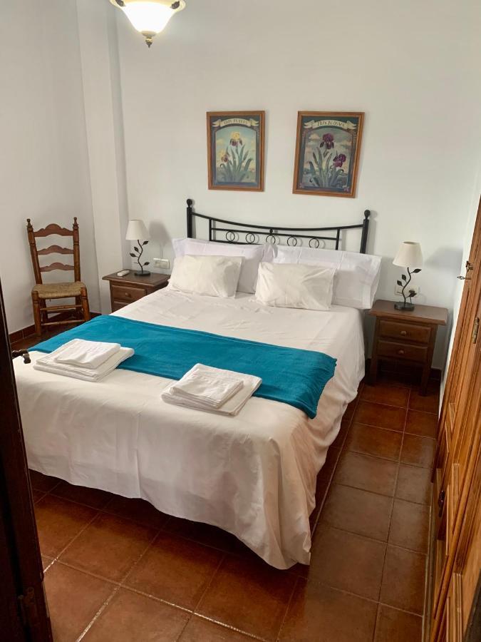 Villa En Frigiliana Con Piscina Y Jacuzzi ภายนอก รูปภาพ