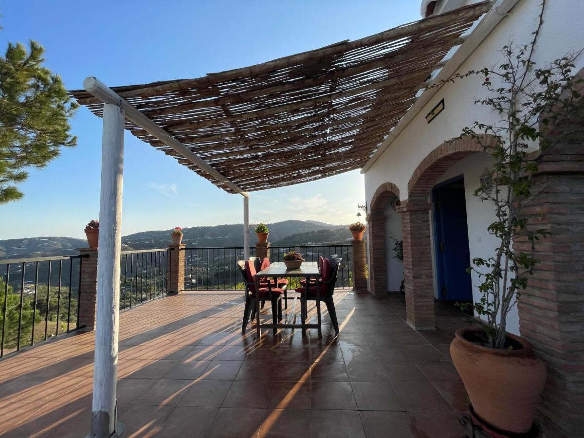 Villa En Frigiliana Con Piscina Y Jacuzzi ภายนอก รูปภาพ